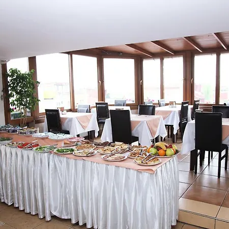 Mevlana Hotel 3*